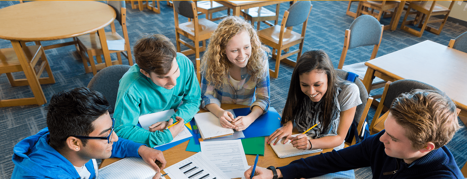 image of group of students in a library